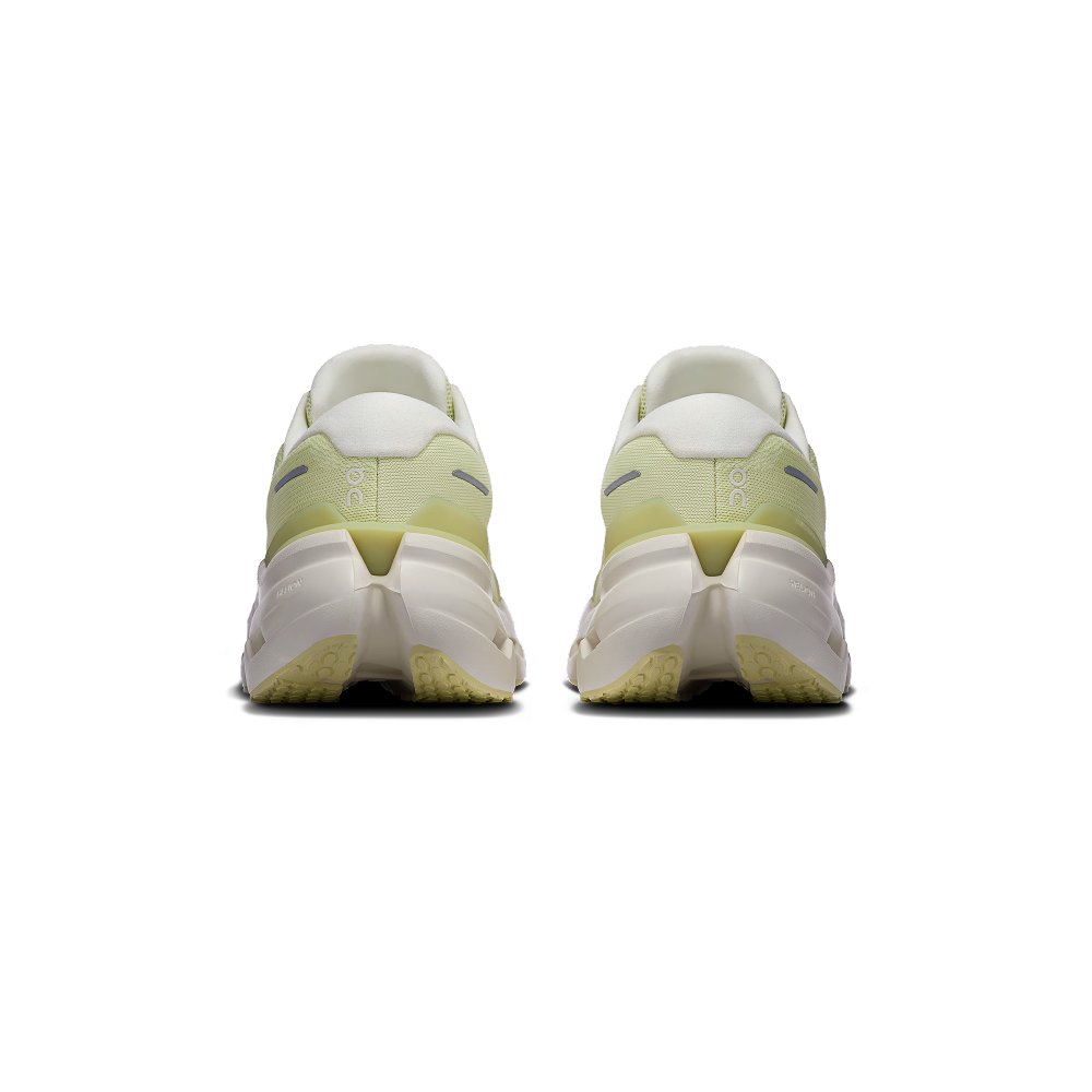 On - Women's Cloudrunner 3