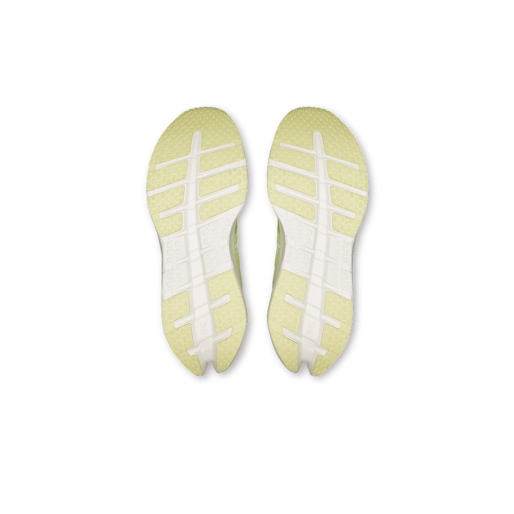 On - Women's Cloudrunner 3