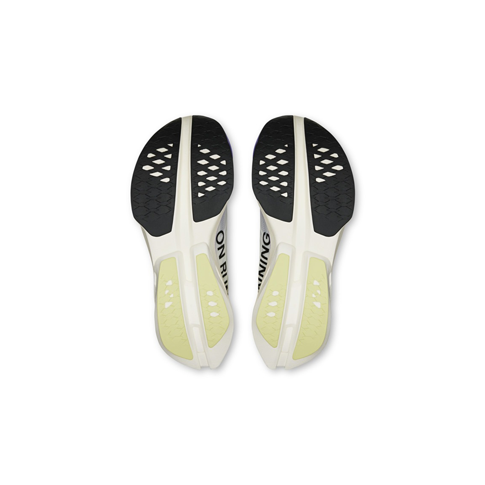 On - Women's Cloudboom Strike