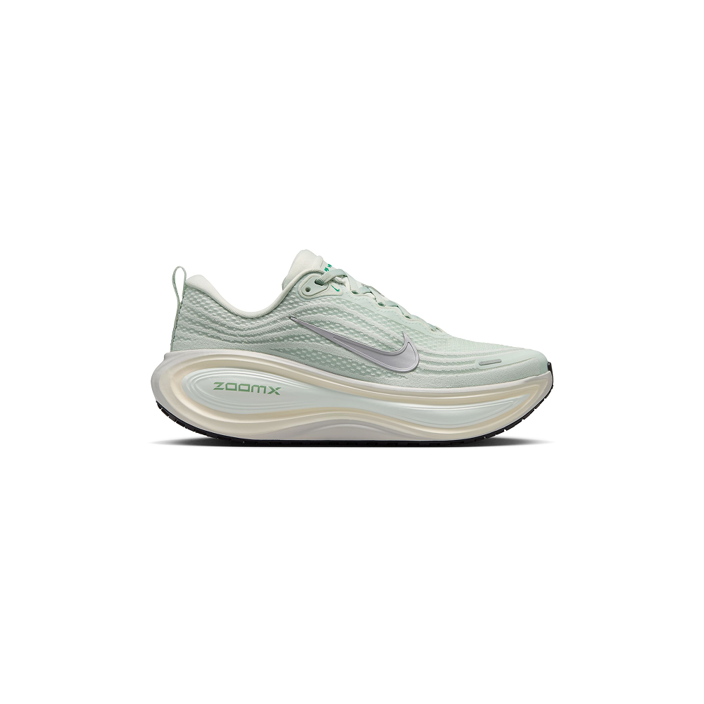 Nike - Women's Vomero Plus