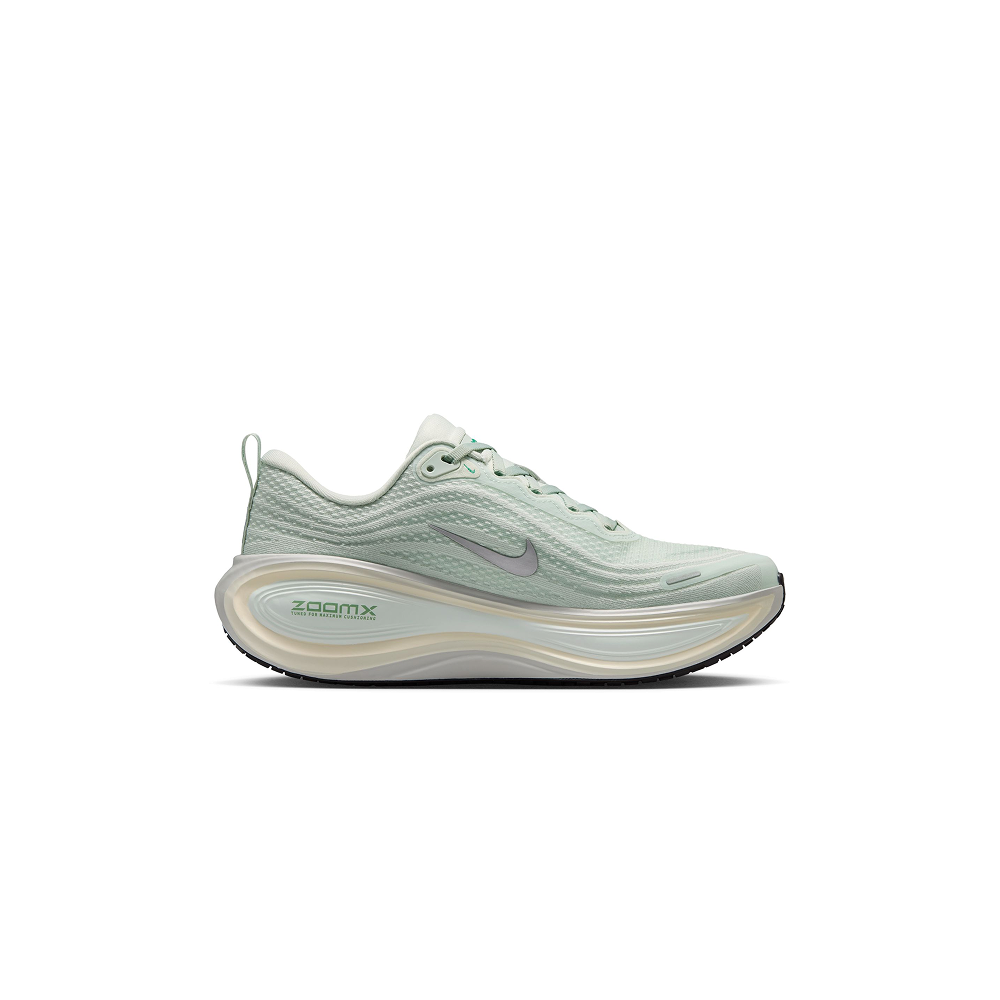 Nike - Women's Vomero Plus