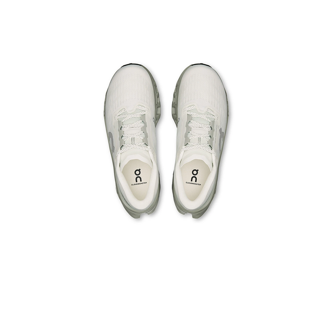 On - Women’s Cloudmonster 3